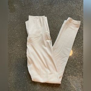 TNA Aritzia leggings NWOT